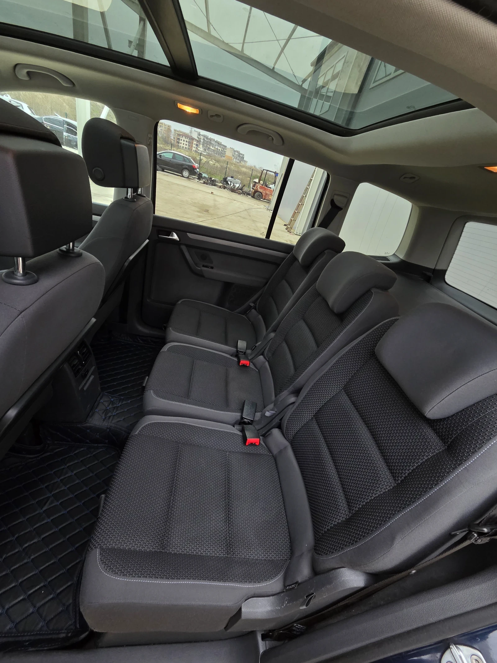 VW Touran 2.0 TDI | Mobile.bg � ����������� 12