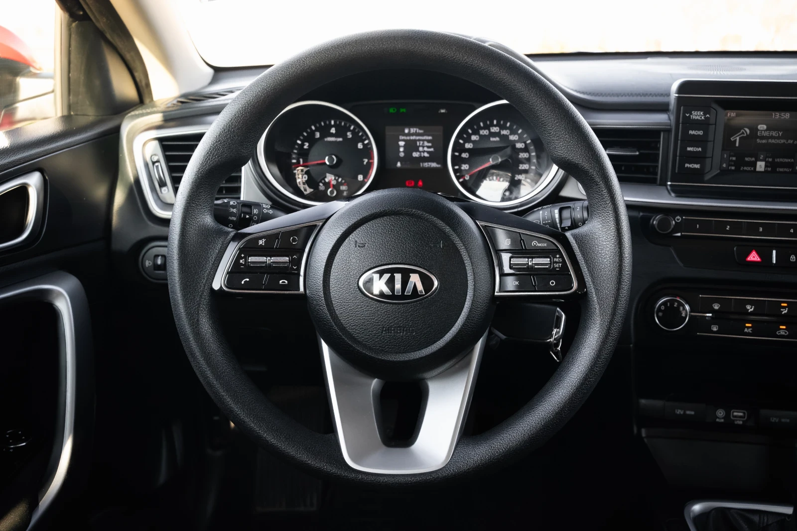 Kia Ceed 1.4 - изображение 9