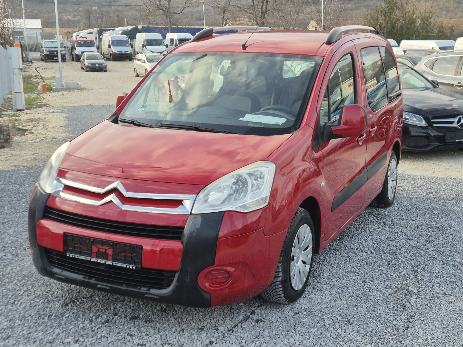 Citroen Berlingo 1.6 HDI 6+ 1 EURO 5, снимка 4 - Автомобили и джипове - 52824925