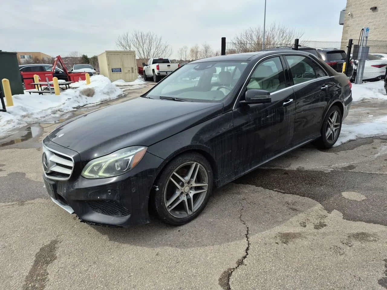 Mercedes-Benz E 400  4Matic | ПАМЕТИ | 360 | CARFAX