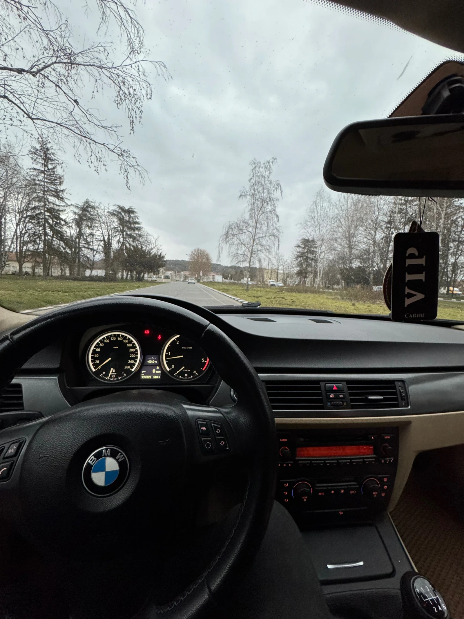 BMW 330, снимка 8 - Автомобили и джипове - 53892117