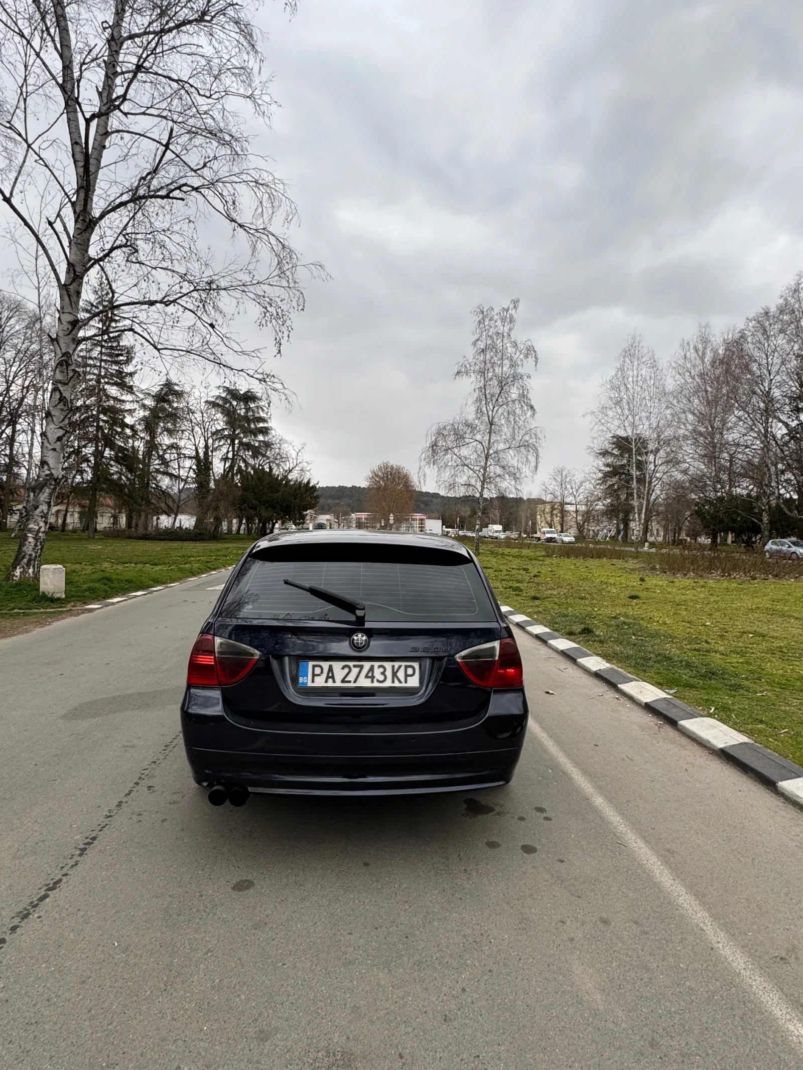 BMW 330, снимка 3 - Автомобили и джипове - 53892117