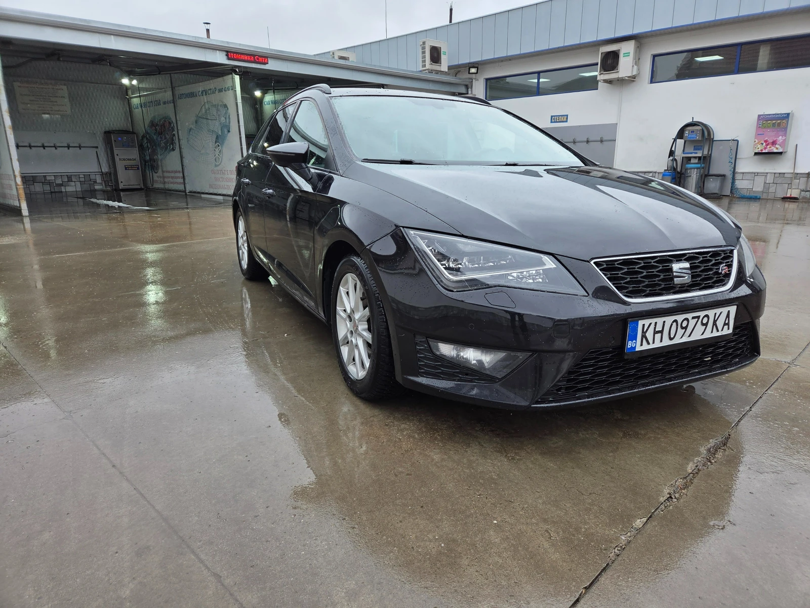 Seat Leon FR, снимка 4 - Автомобили и джипове - 53926734