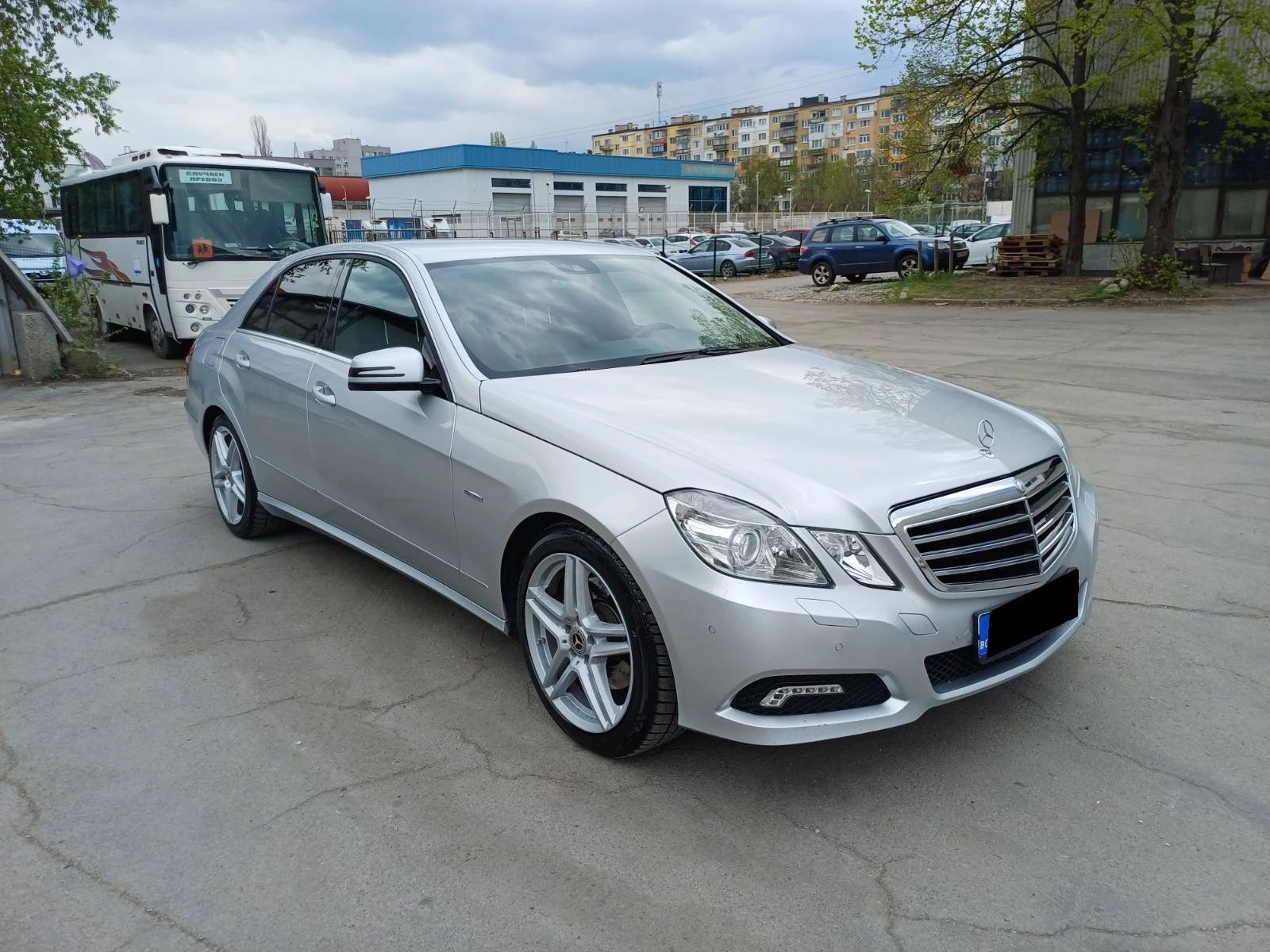 Mercedes-Benz E 350 CDI 4Matic Avantgarde, снимка 3 - Автомобили и джипове - 54263502