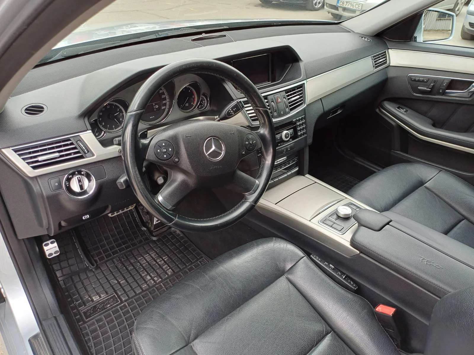 Mercedes-Benz E 350 CDI 4Matic Avantgarde, снимка 10 - Автомобили и джипове - 54263502