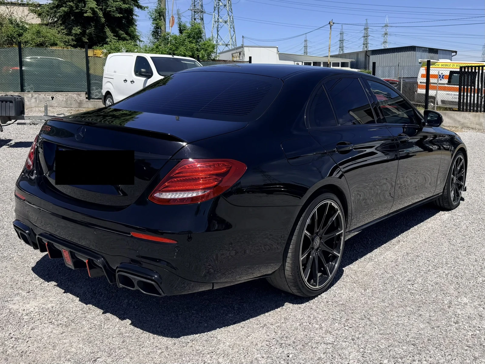 Mercedes-Benz E 220 BRABUS OPTIC, снимка 5 - Автомобили и джипове - 54742753