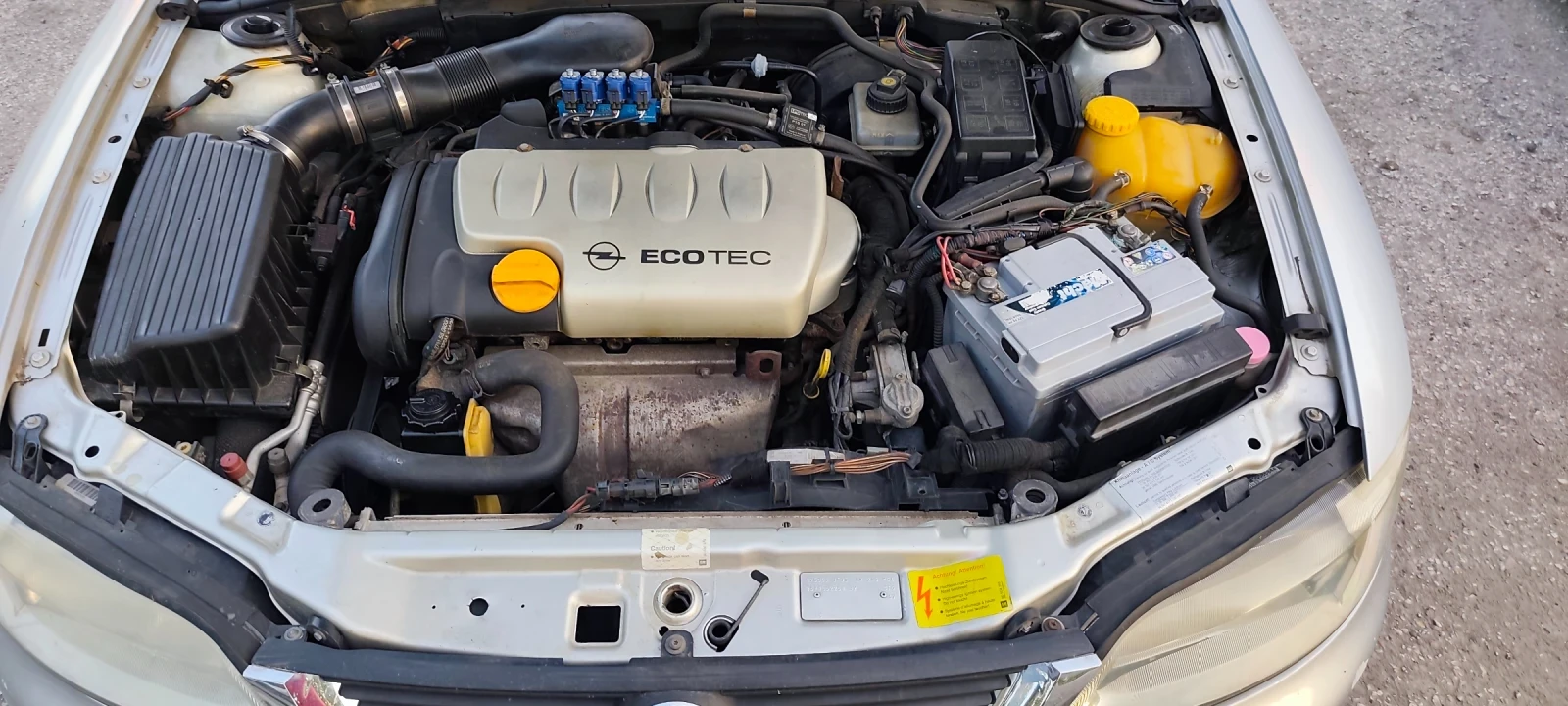 Opel Vectra 1.8 16V 115 , снимка 9 - Автомобили и джипове - 54839272