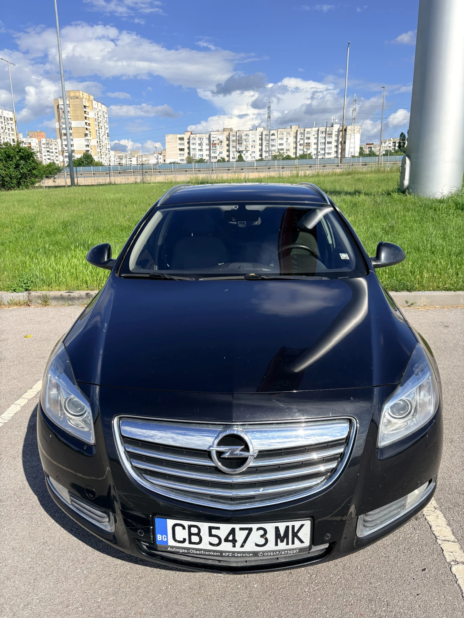 Opel Insignia Sports Tourer, снимка 11 - Автомобили и джипове - 54890472