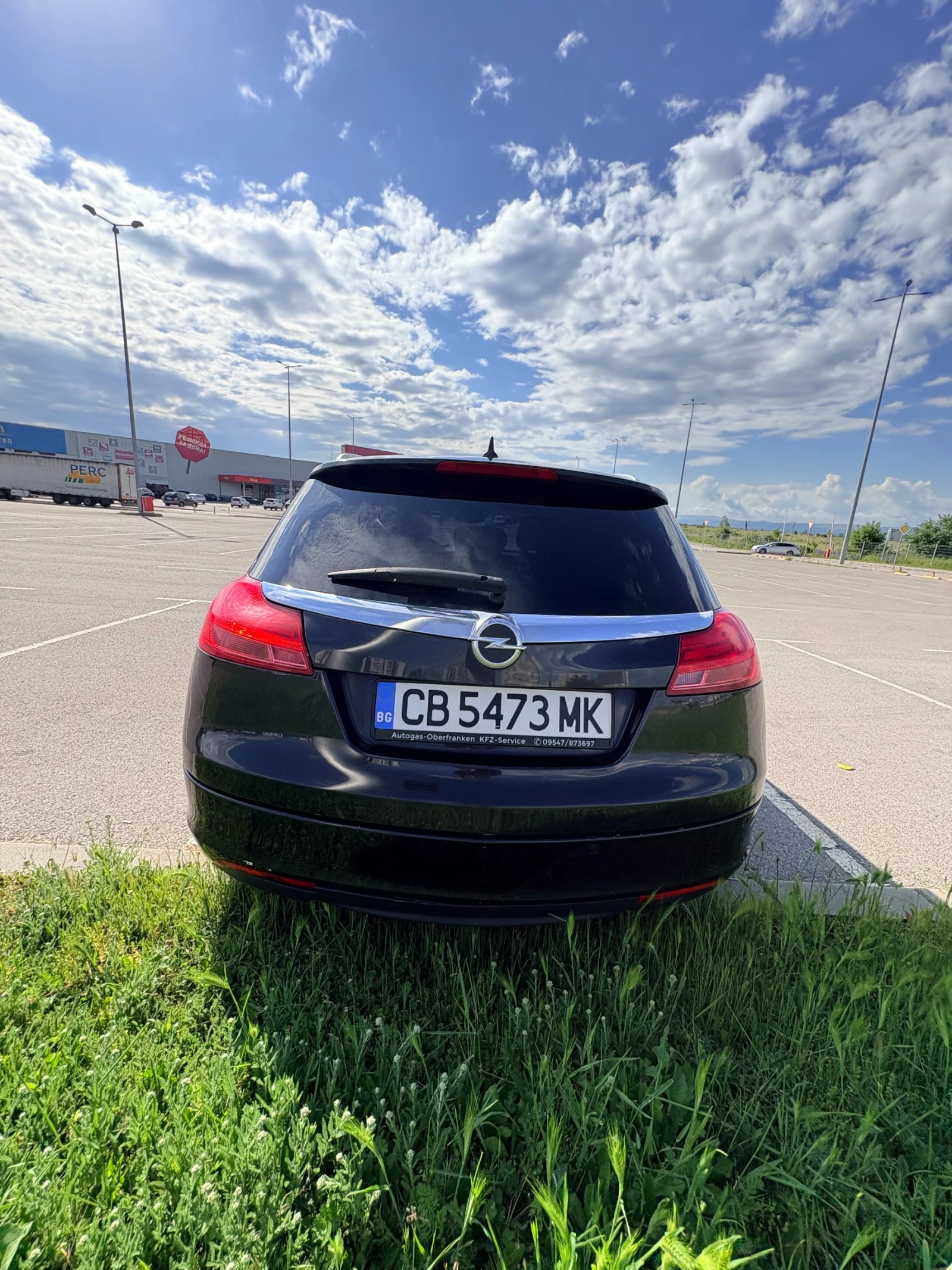Opel Insignia Sports Tourer, снимка 13 - Автомобили и джипове - 54890472