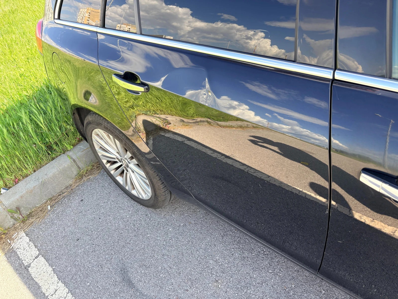 Opel Insignia Sports Tourer, снимка 16 - Автомобили и джипове - 54890472
