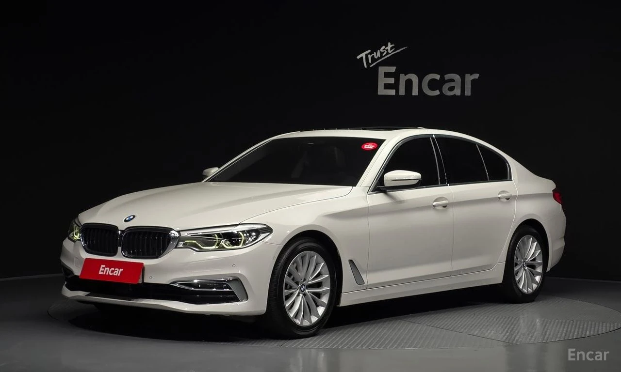 BMW 530 ОБДУХВАНЕ * H/K * PANO * HEAD-UP * АВТОКРЕДИТ, снимка 2 - Автомобили и джипове - 55187693