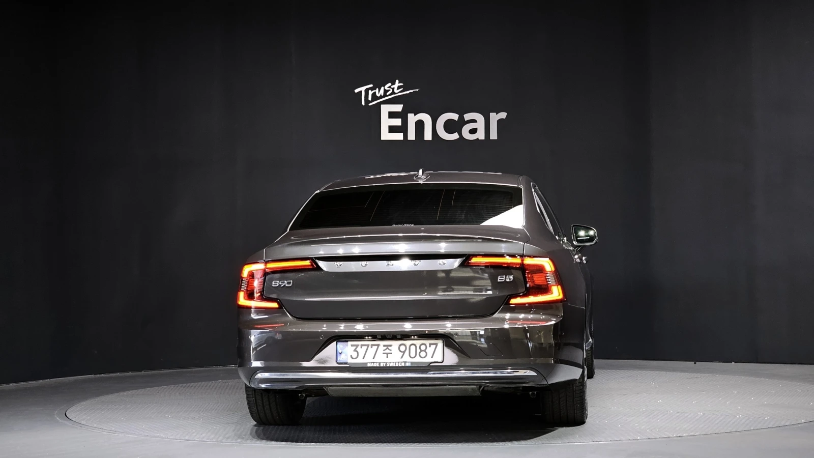 Volvo S90 2.0 B5 Turbo, снимка 4 - Автомобили и джипове - 55477980
