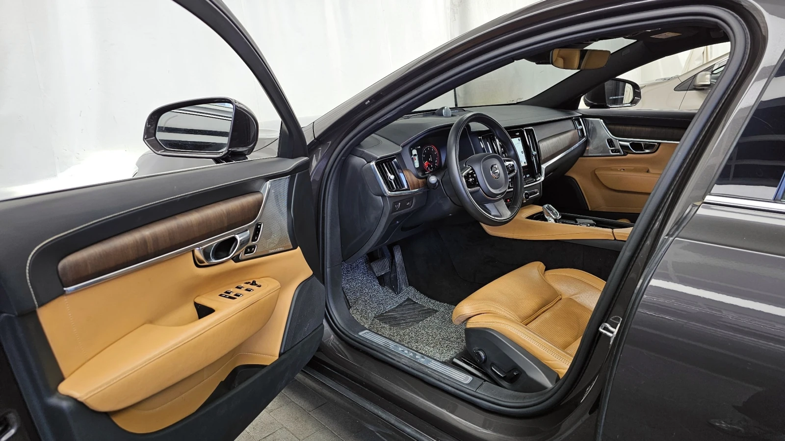 Volvo S90 2.0 B5 Turbo, снимка 9 - Автомобили и джипове - 55477980