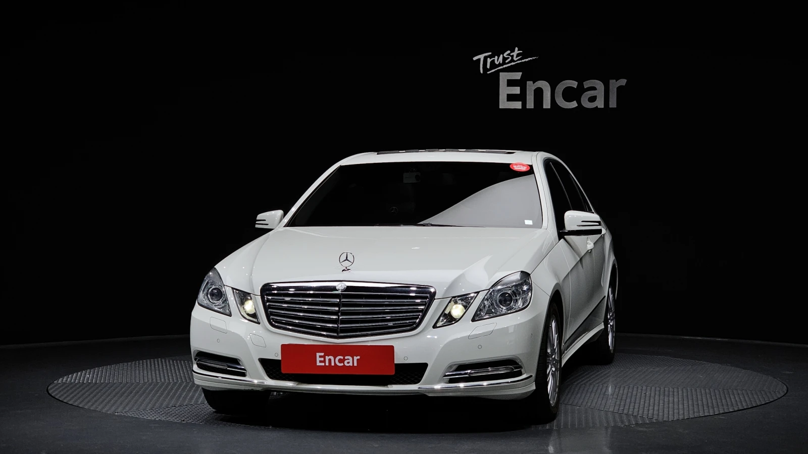Mercedes-Benz E 300 ЛЮК* КРАЙНА ЦЕНА, снимка 3 - Автомобили и джипове - 55496191