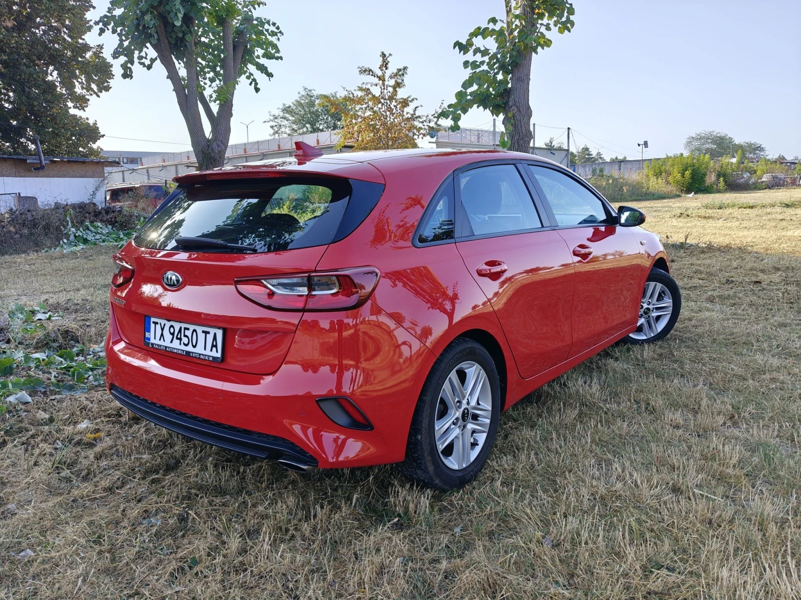 Kia Ceed, снимка 5 - Автомобили и джипове - 56158057