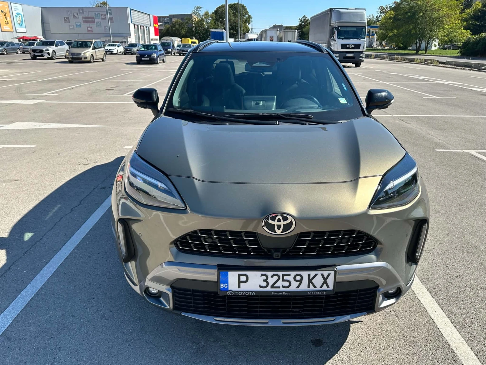 Toyota Yaris Cross PREMIERE EDITION facelift 130 hp, снимка 2 - Автомобили и джипове - 56259410