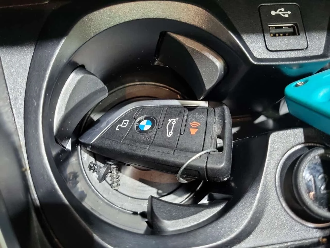 BMW 330 * 330i xDrive * CARFAX * ����� �� ����������� | Mobile.bg � ����������� 9