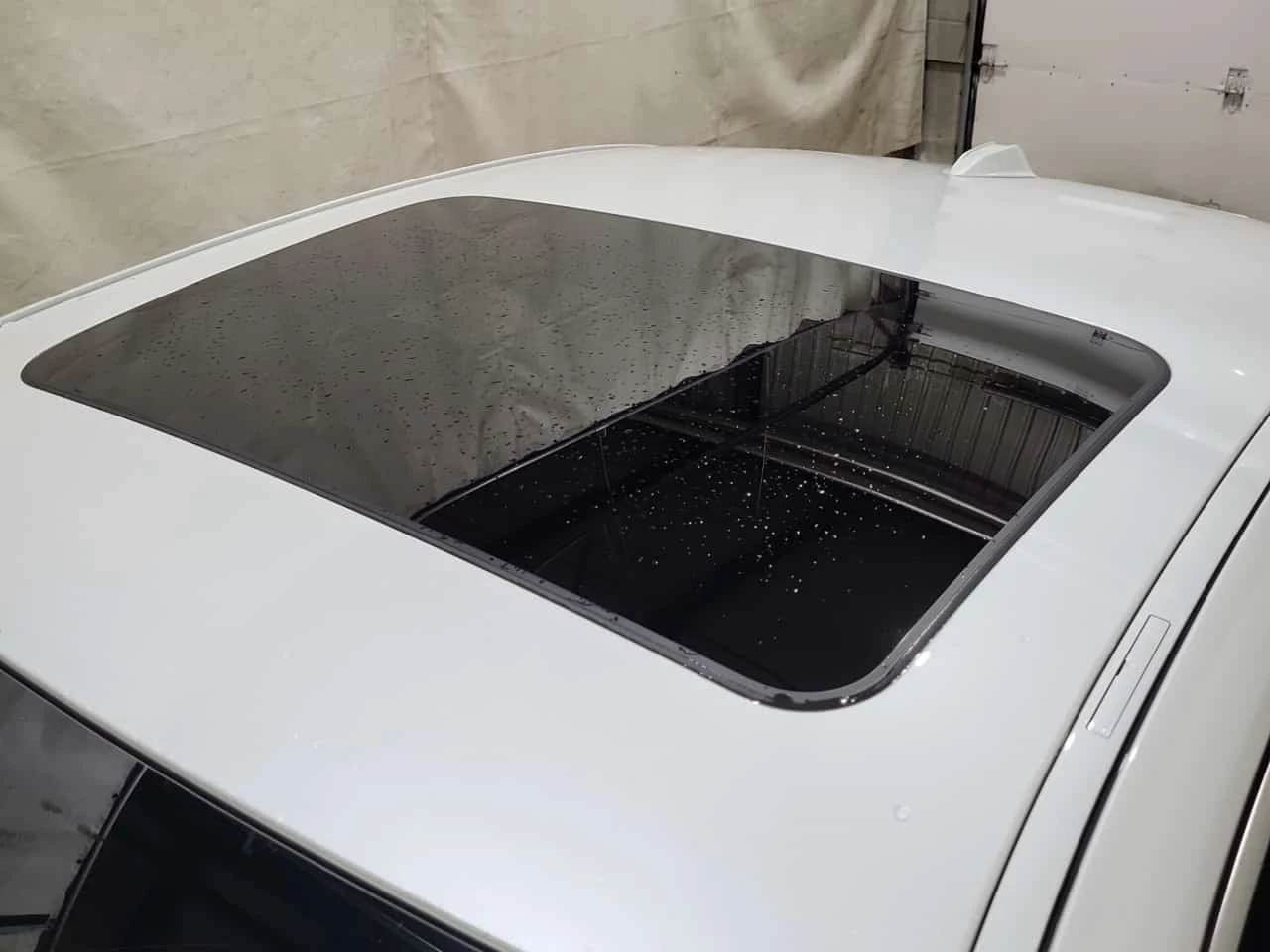 BMW 330 * 330i xDrive * CARFAX * ����� �� ����������� | Mobile.bg � ����������� 15