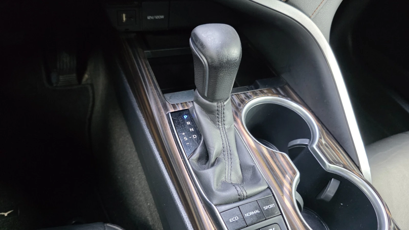 Toyota Camry 2.5 XLE HYBRID * DIST * ������� * ������ * ��� | Mobile.bg � ����������� 8