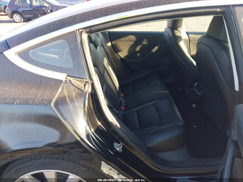 Tesla Model 3 Long Range/Mid Range, снимка 8 - Автомобили и джипове - 56579181