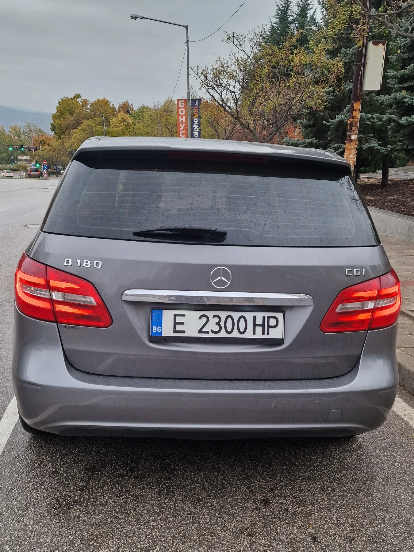 Mercedes-Benz B 180, снимка 3 - Автомобили и джипове - 56732697