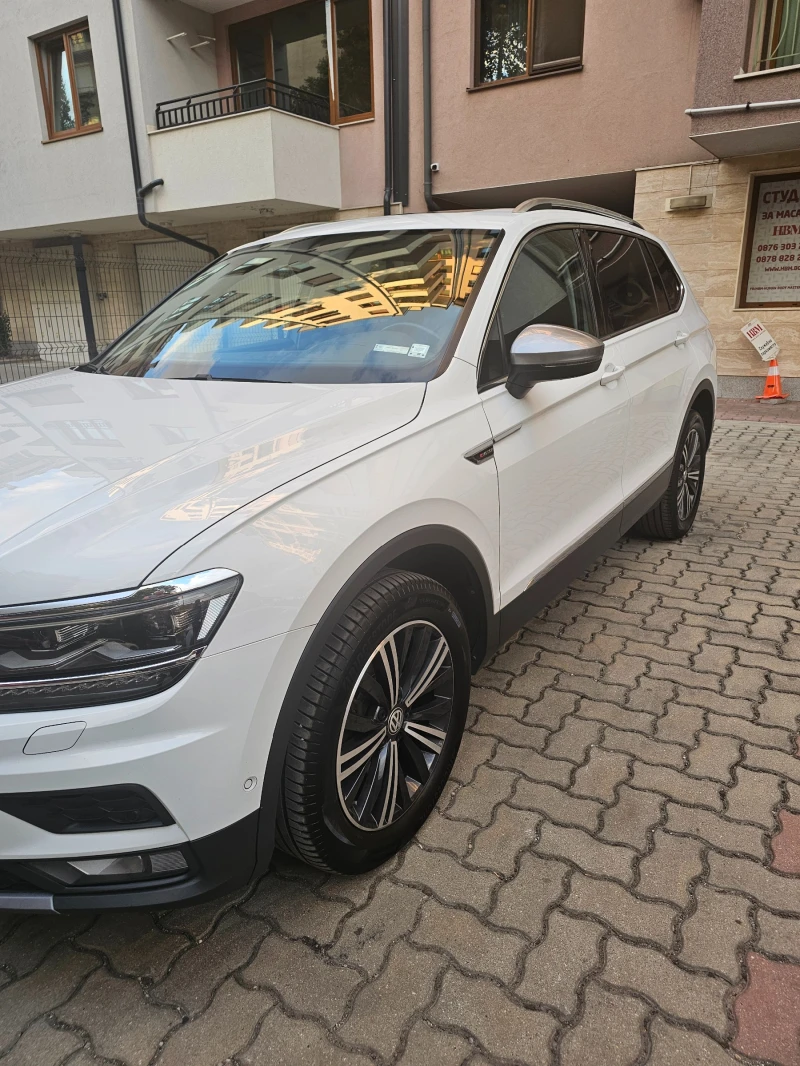 VW Tiguan Allspace  Elegance 4Motion 2.0TDI 200PS Панорама DCC, снимка 2 - Автомобили и джипове - 52122182
