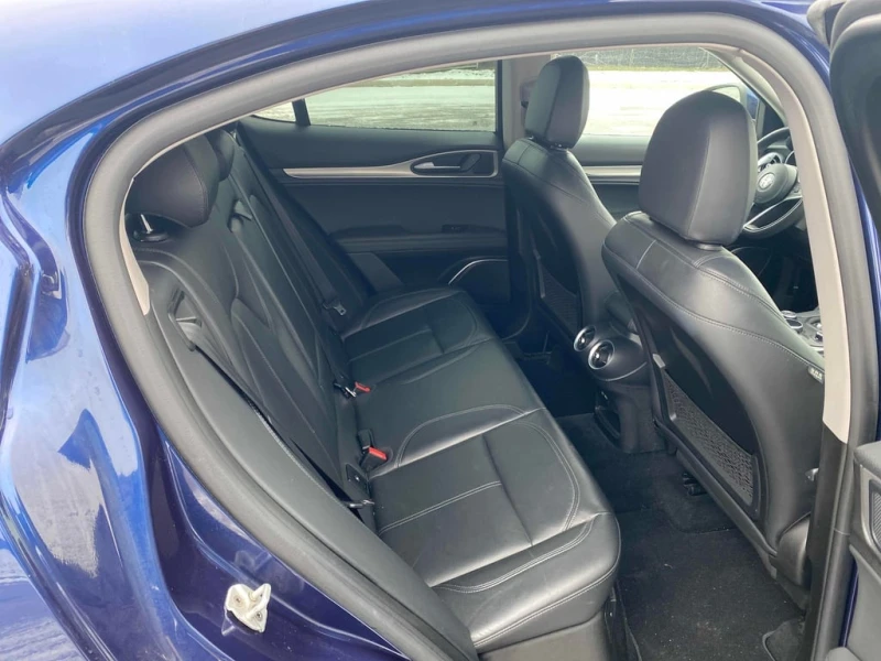 Alfa Romeo Stelvio Sport  CARFAX, снимка 11 - Автомобили и джипове - 53403079
