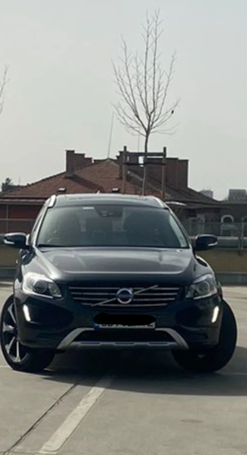 Volvo XC60 2.4 Summum - изображение 3