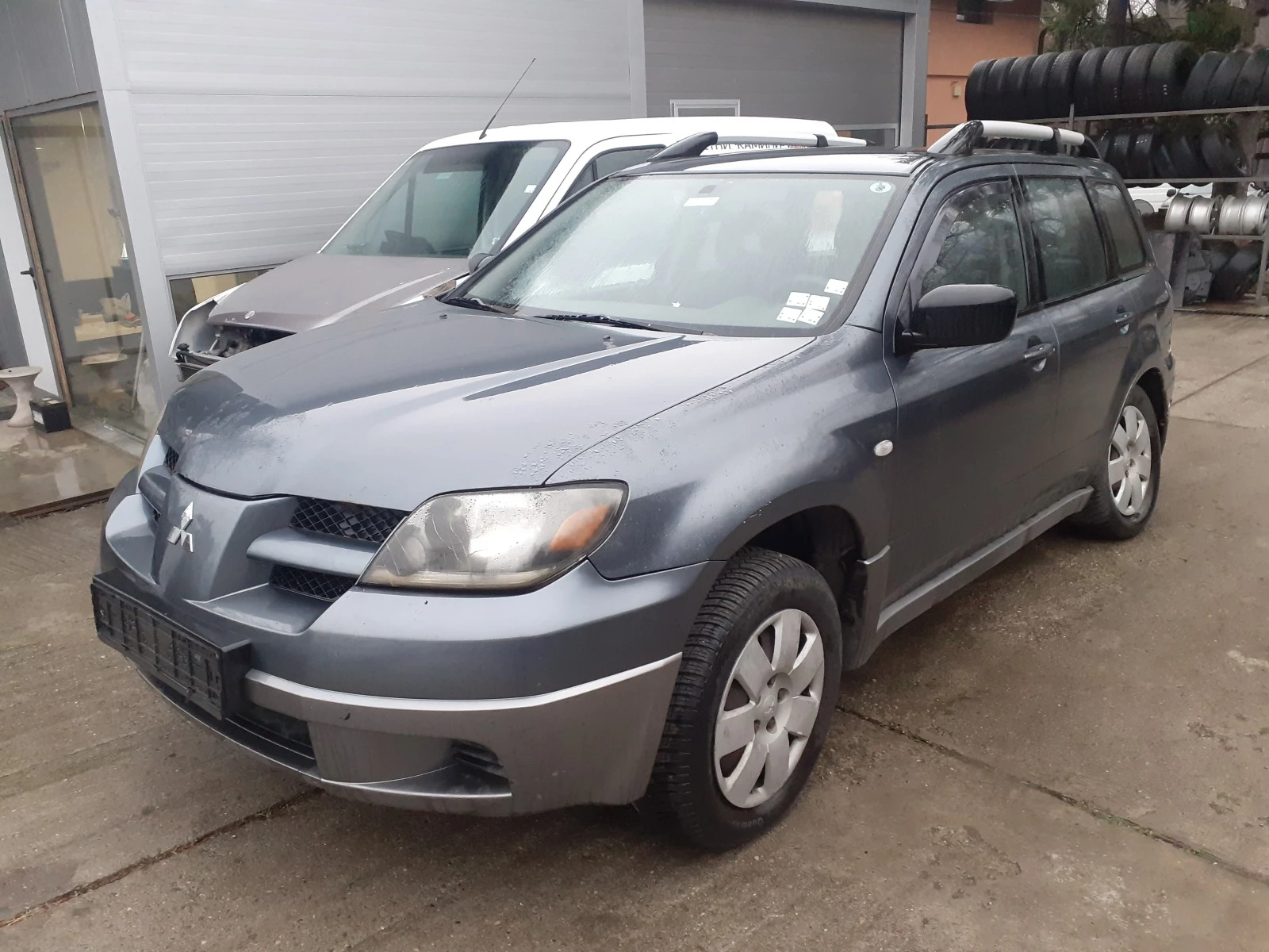 Mitsubishi Outlander 2.0 бензин - [1] 