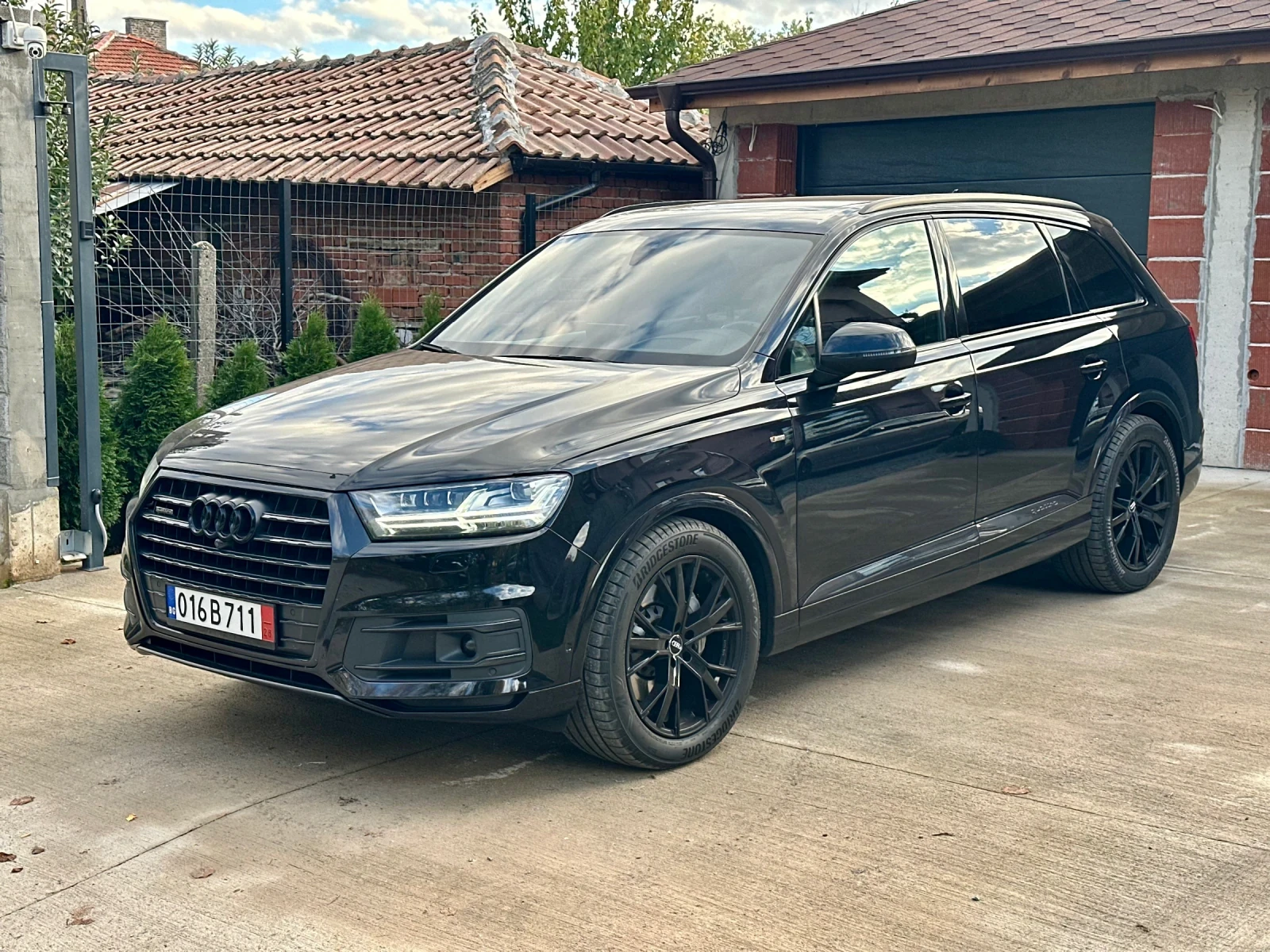 Audi Q7 3xS line* Headup* Night Vision* Distronic* 7местна - изображение 3