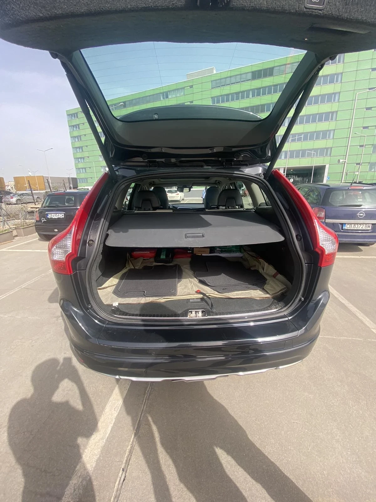 Volvo XC60 2.4 Summum - изображение 4