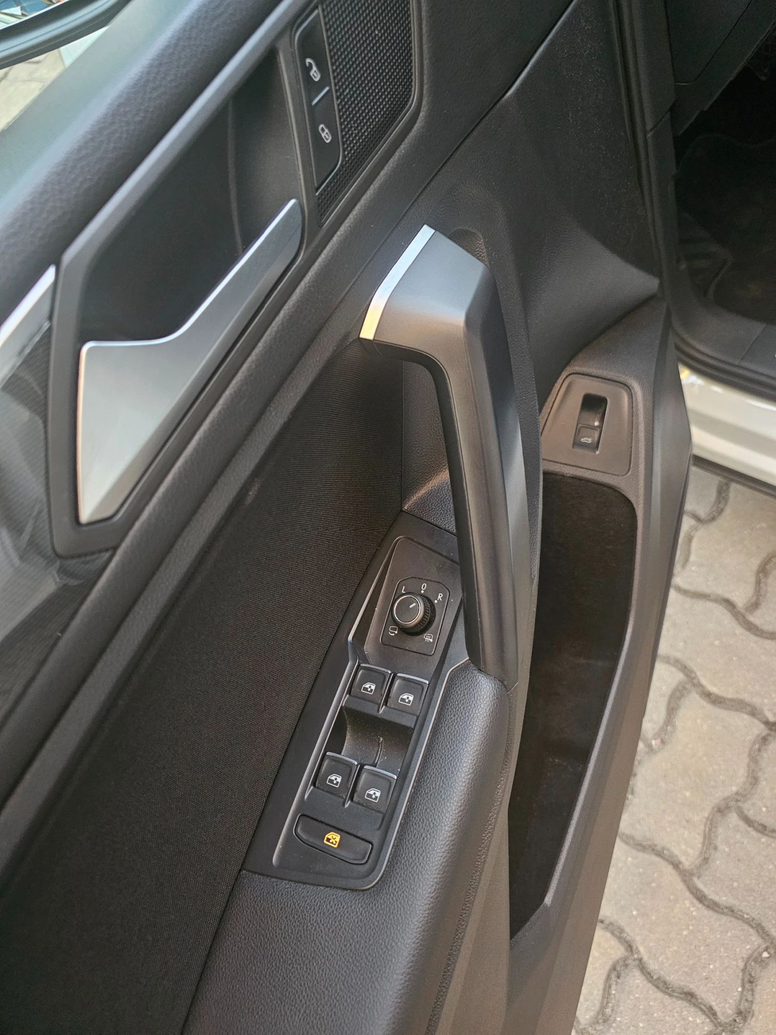 VW Tiguan Allspace  Elegance 4Motion 2.0TDI 200PS  DCC | Mobile.bg   8