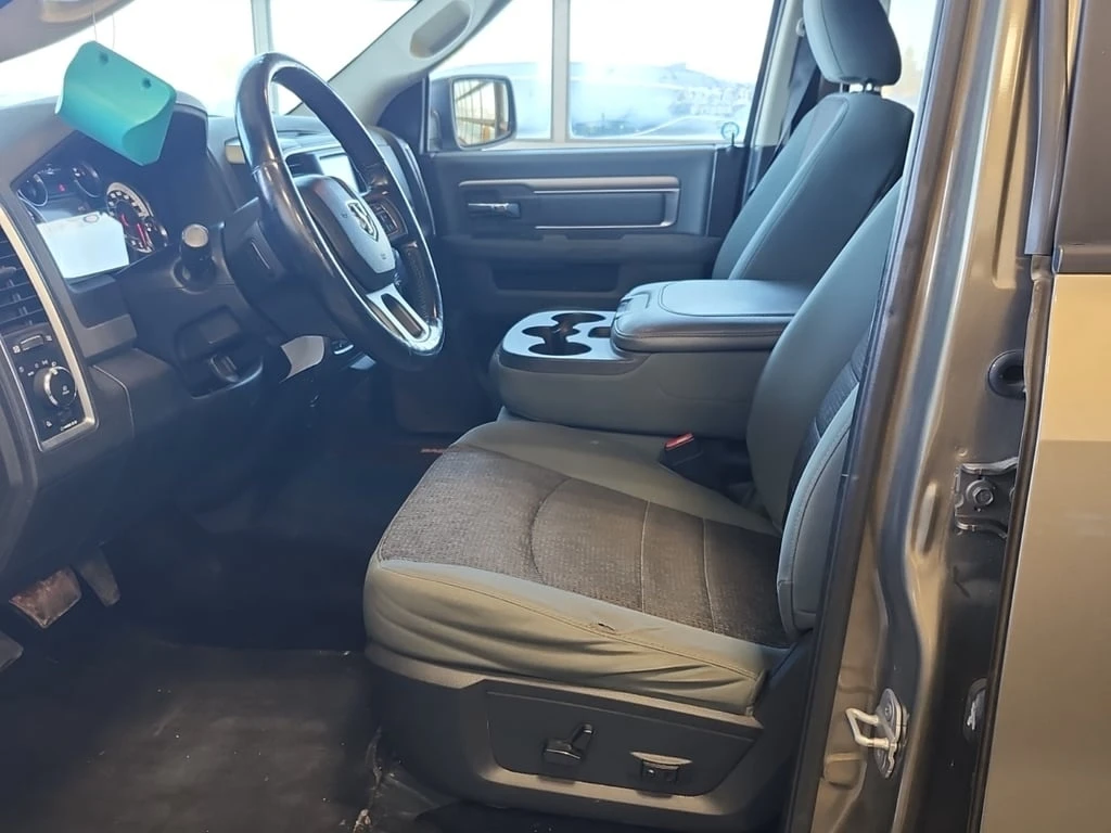 Dodge RAM 1500 * SLT CREW CAB SHORT BED * CARFAX * БЕЗ ПЪРВОНАЧАЛ - изображение 5