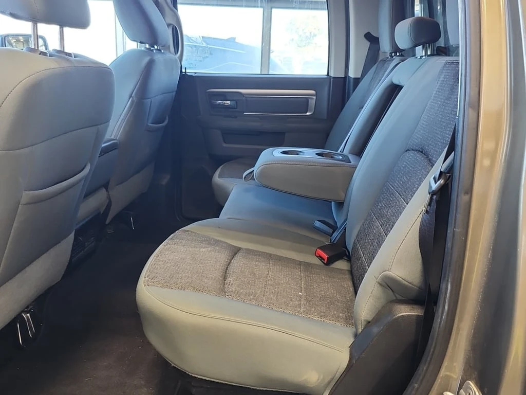 Dodge RAM 1500 * SLT CREW CAB SHORT BED * CARFAX * БЕЗ ПЪРВОНАЧАЛ - изображение 10