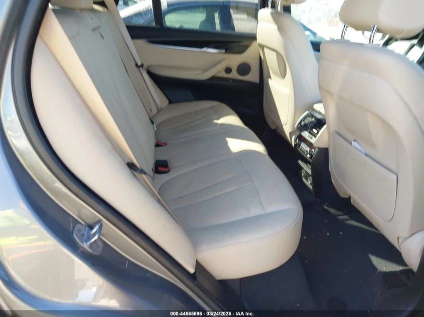 BMW X5 3.0l xDrive35I, снимка 8 - Автомобили и джипове - 54047271