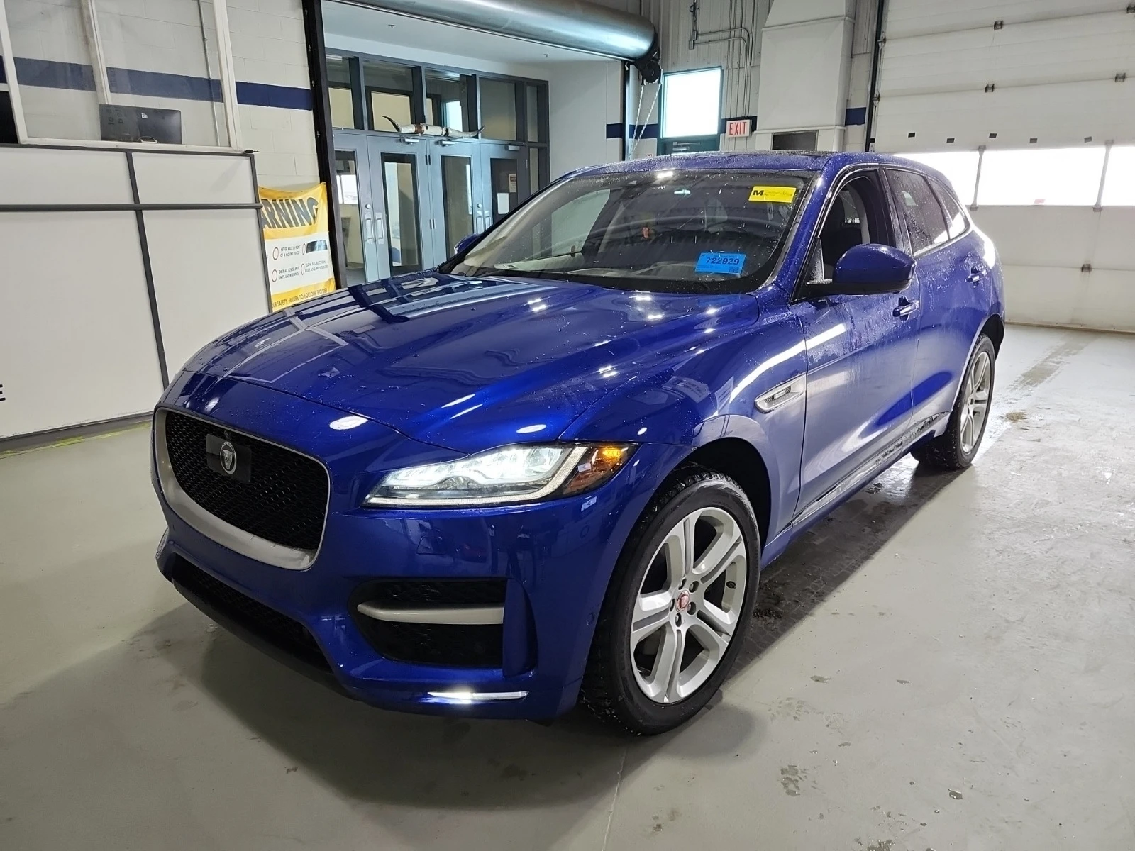 Jaguar F-PACE R-SPORT * * CARFAX * * АВТО КРЕДИТ * * 