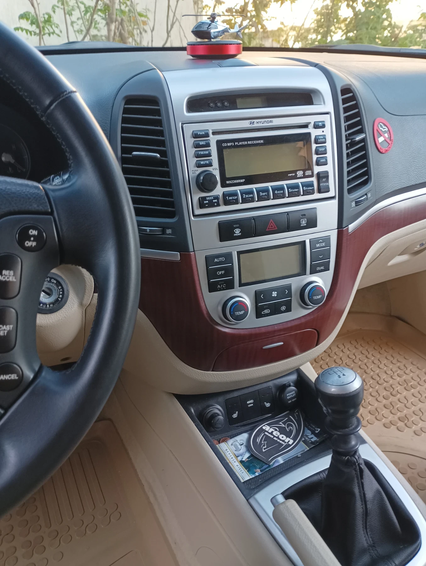 Hyundai Santa fe 2.2 CRDI 155 КС. 4VD, снимка 10 - Автомобили и джипове - 54346859