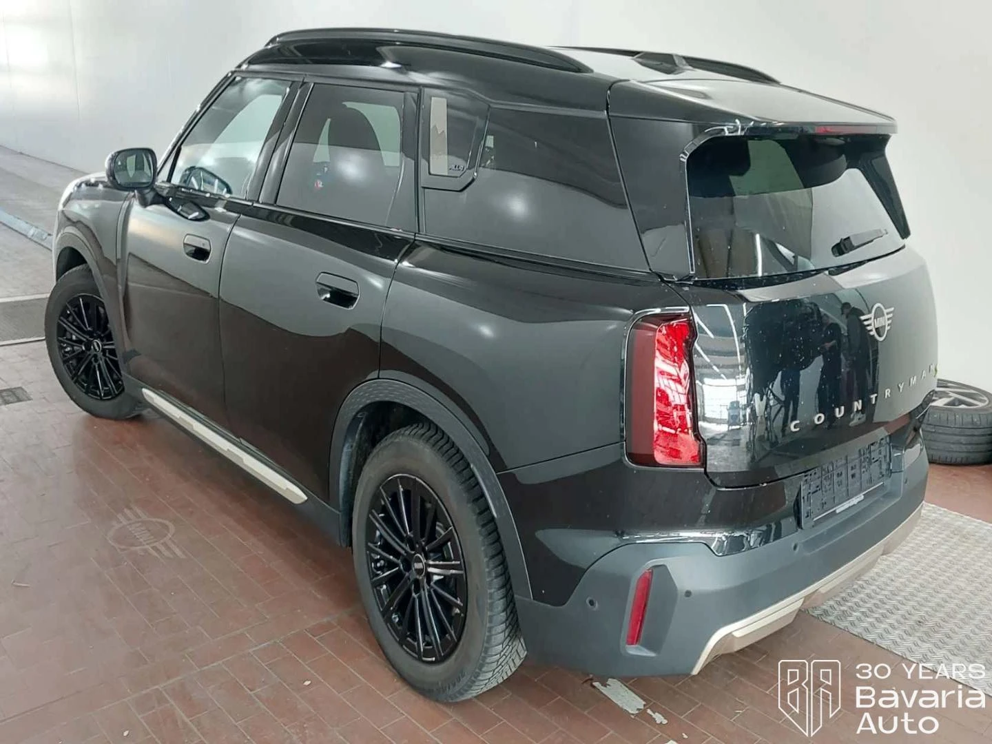 Mini Countryman SE ALL4 Automatic Favoured Trim, снимка 2 - Автомобили и джипове - 54428896