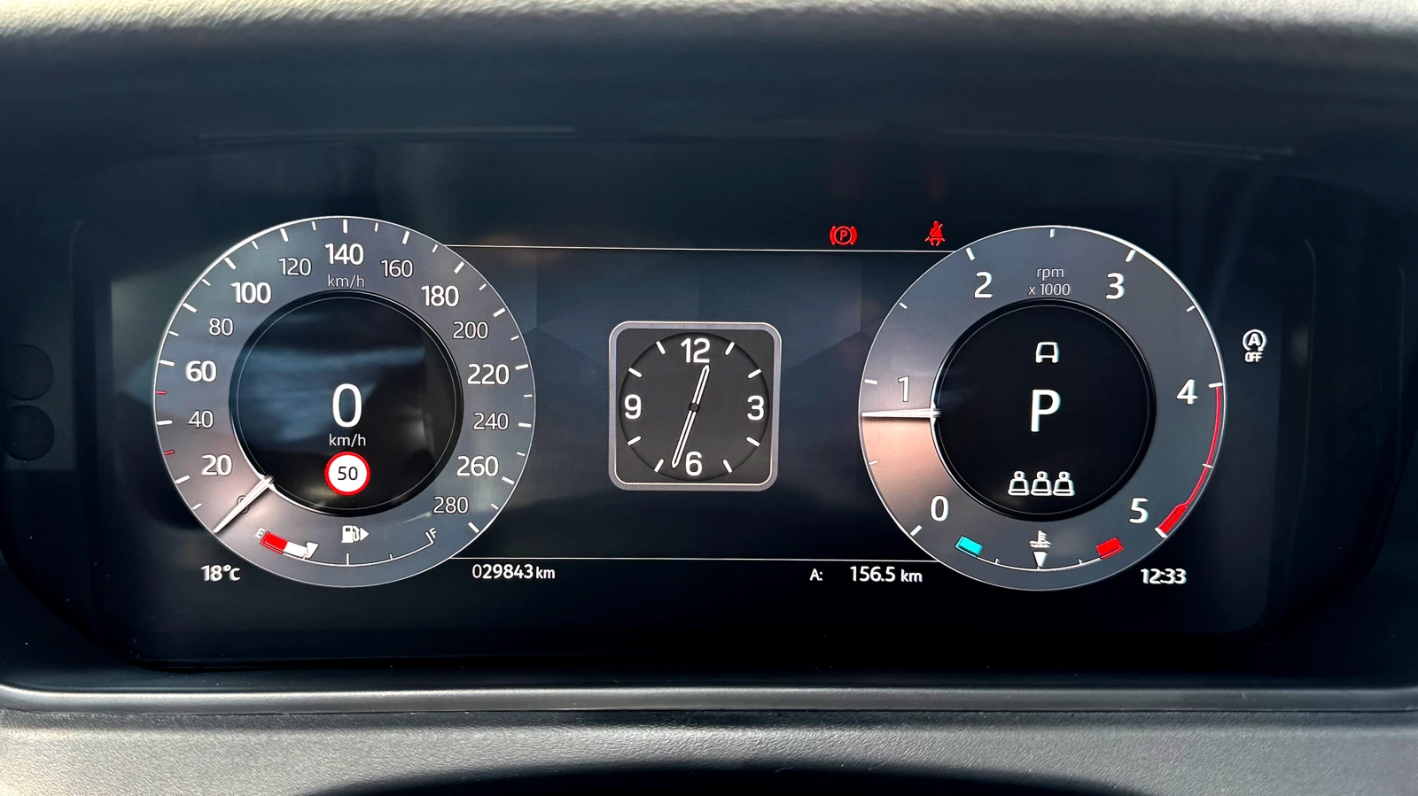 Land Rover Range Rover Velar HSE / R-DYNAMIC / ГАРАНЦИЯ 2028, снимка 11 - Автомобили и джипове - 54525966