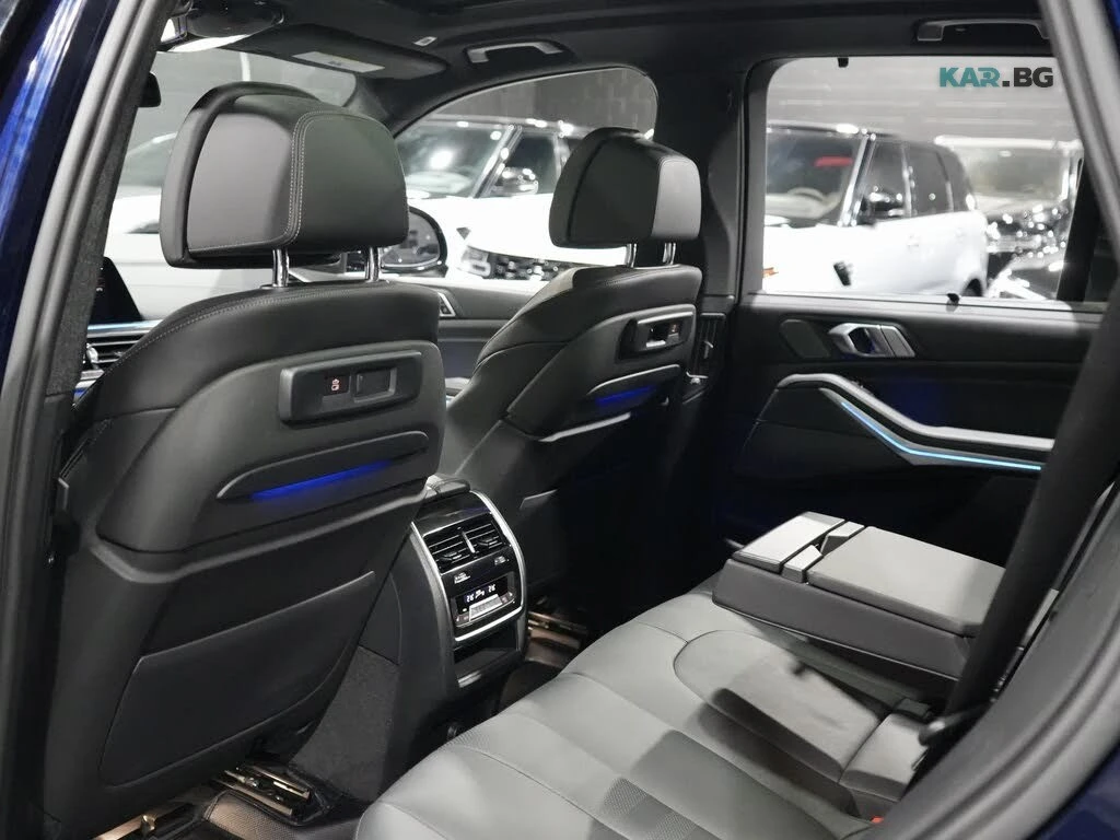 BMW X5 M50i xDrive AWD* AвтоКредит * (ЦЕНА ДО БГ), снимка 9 - Автомобили и джипове - 54596767