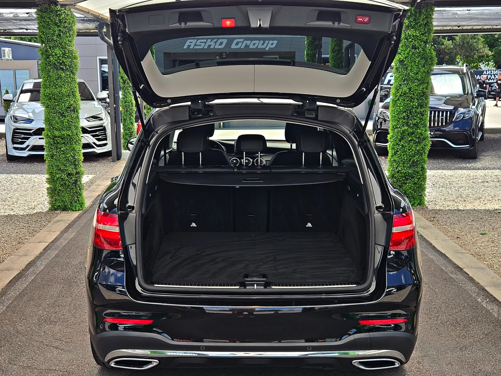 Mercedes-Benz GLC 250 AMG/GERMANY/CAMERA/ПОДГРЕВ/BURMESTER/AUTO HOLD/LIZ, снимка 8 - Автомобили и джипове - 54960743