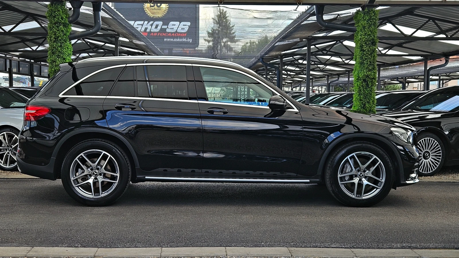 Mercedes-Benz GLC 250 AMG/GERMANY/CAMERA/ПОДГРЕВ/BURMESTER/AUTO HOLD/LIZ, снимка 4 - Автомобили и джипове - 54960743