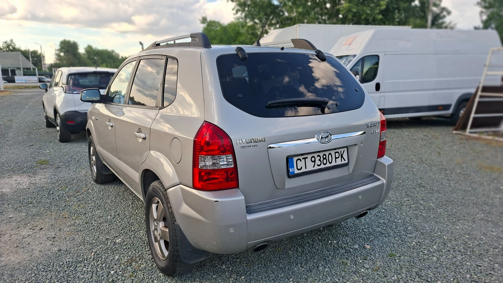 Hyundai Tucson 2.0CRDi 140k.c., снимка 7 - Автомобили и джипове - 54982998