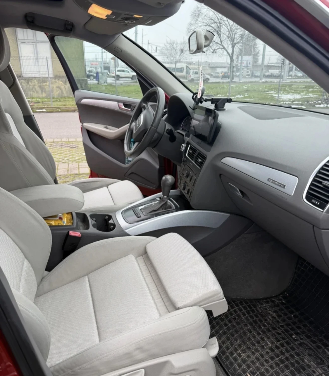 Audi Q5, снимка 9 - Автомобили и джипове - 55366971