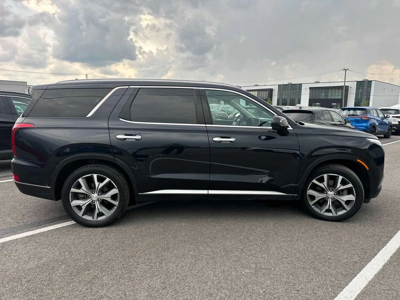 Hyundai Palisade * Luxury * CARFAX * ОПЦИЯ ЗА ФИНАНСИРАНЕ, снимка 3 - Автомобили и джипове - 55505475