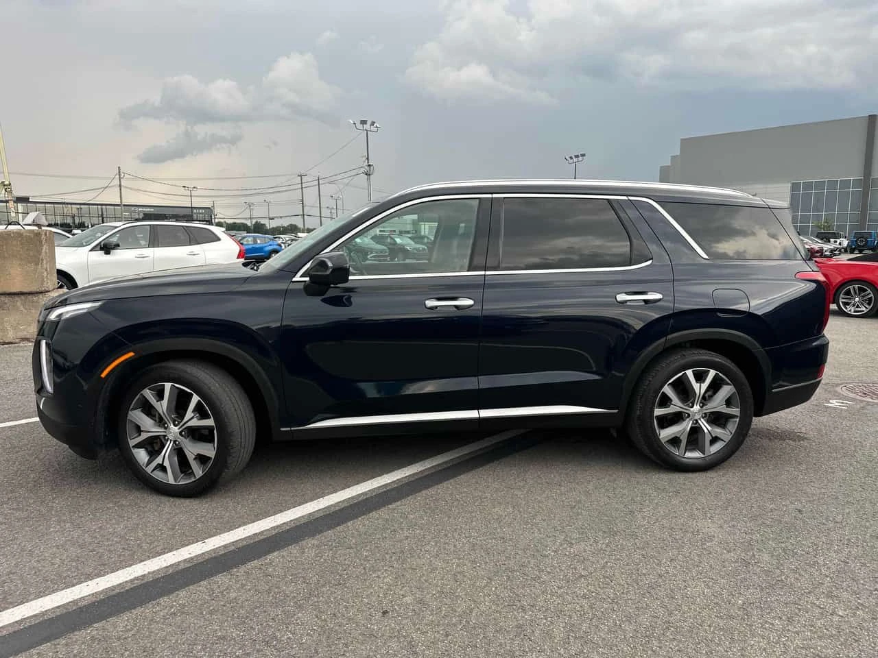 Hyundai Palisade * Luxury * CARFAX * ОПЦИЯ ЗА ФИНАНСИРАНЕ, снимка 2 - Автомобили и джипове - 55505475