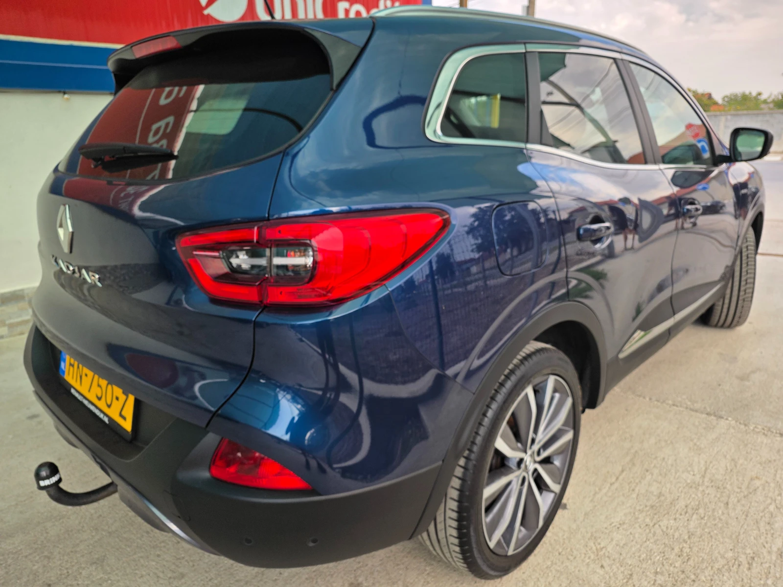 Renault Kadjar KAYLESS GO/STAR-STOP/NAVI/LED/BOSE, снимка 4 - Автомобили и джипове - 56164779
