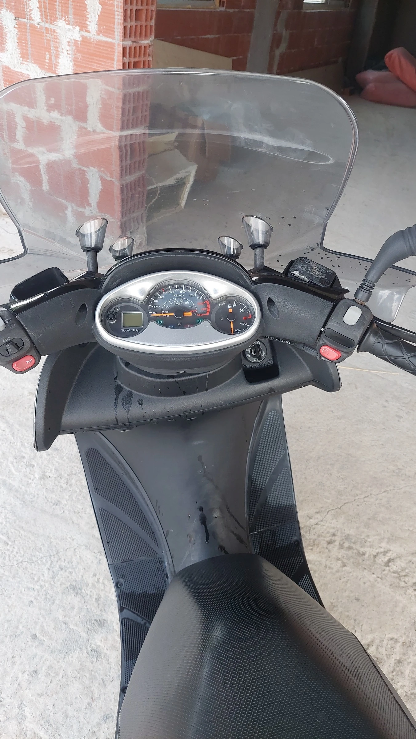 Yamaha Majesty 125 фейстлифт, снимка 6 - Мотоциклети и мототехника - 54016906