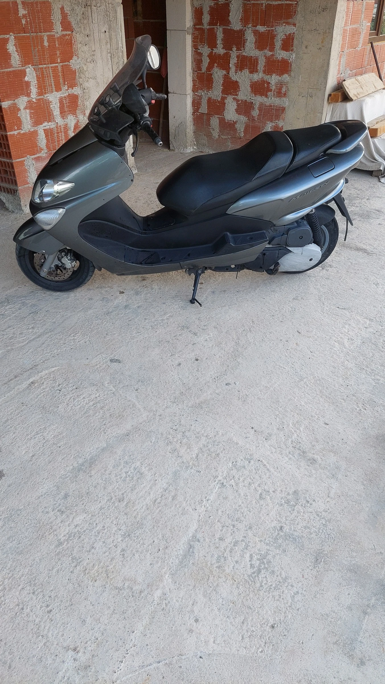 Yamaha Majesty 125 фейстлифт, снимка 2 - Мотоциклети и мототехника - 54016906