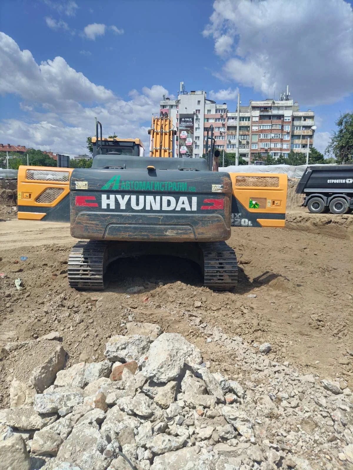 Багер Hyundai HX220L, снимка 3 - Индустриална техника - 55280446